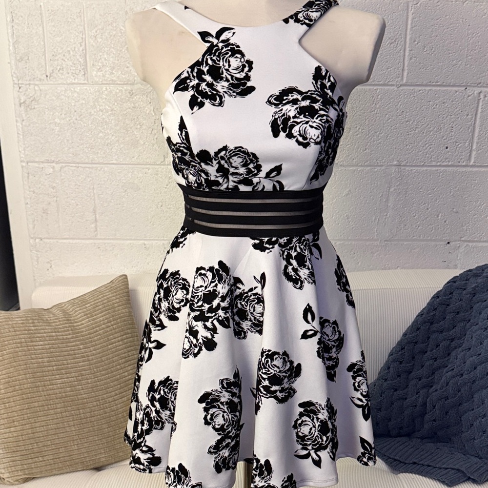 Jodi Kristopher One Shoulder Black and White Floral Dress